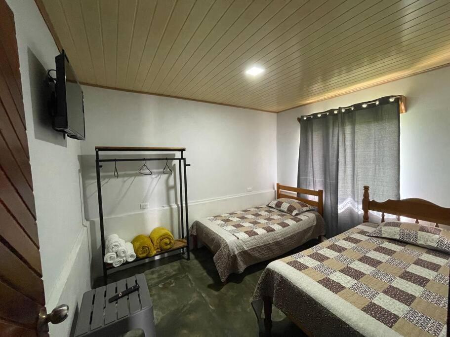 Large & Confortable Family House La Fortuna Extérieur photo